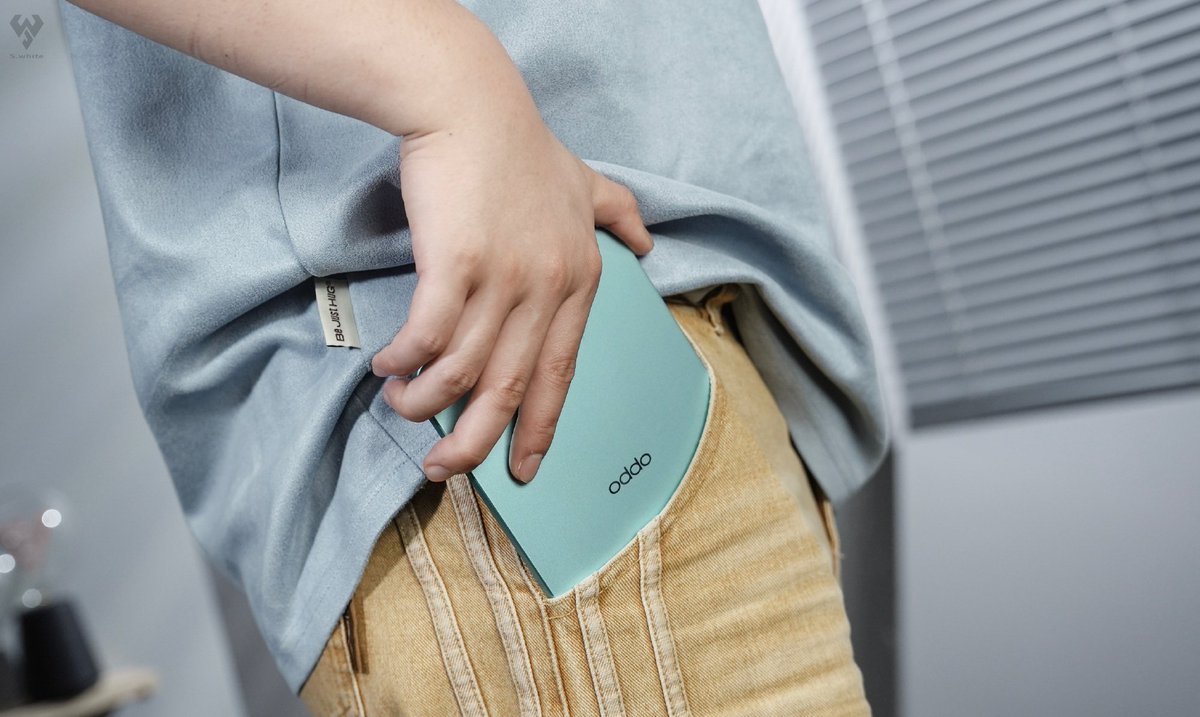 dhaveedsc3's tweet image. OPPO Pad Mini looks super compact yet powerful.

• 8.8" display
• 2.5K OLED + 144Hz
• Ultra thin (5.39mm) &amp;amp; light (279g)
• 8000mAh battery
• Snapdragon 8 series chip

Small size, flagship vibes 🔥
#OPPO #OPPOPadmini