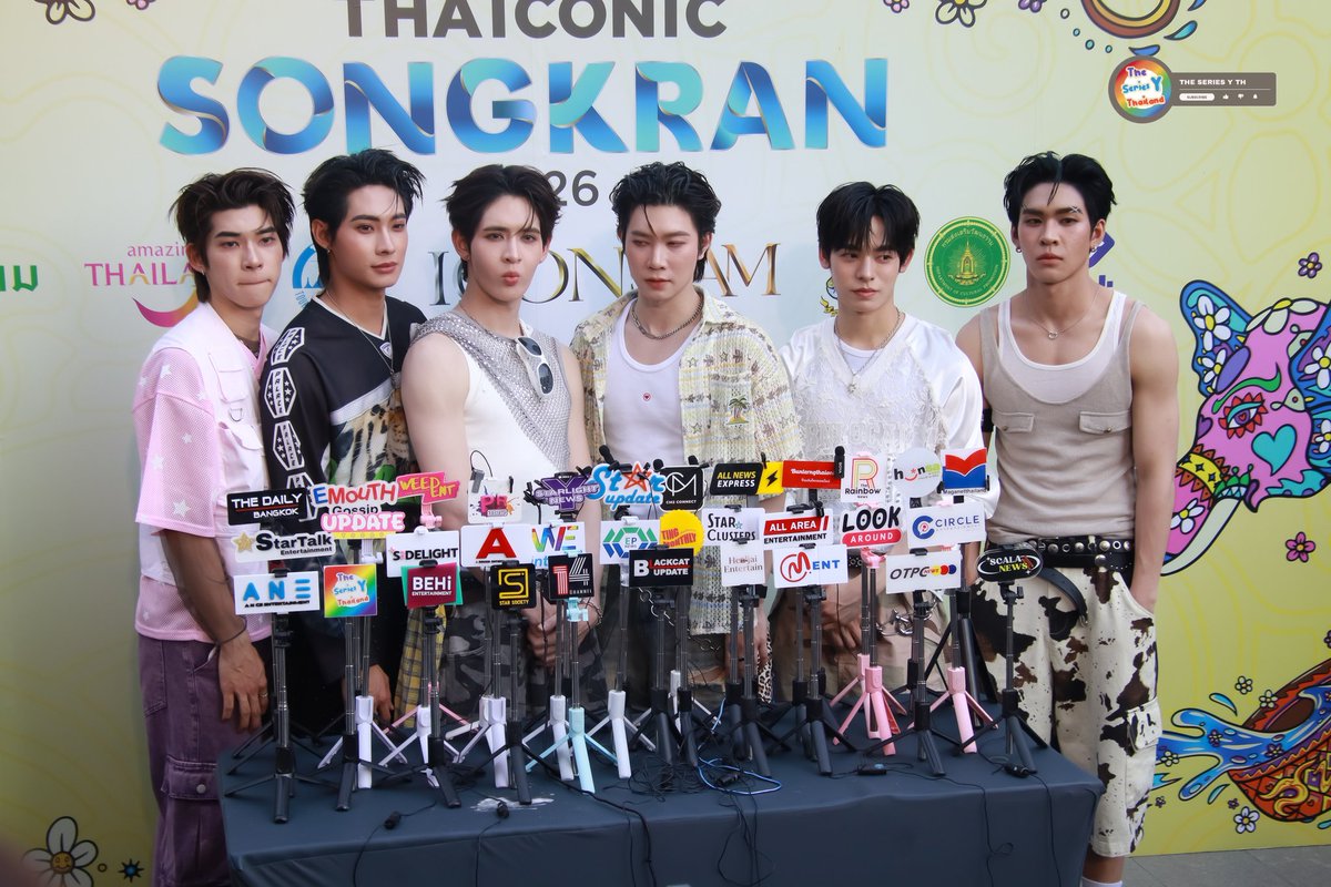 theseriesy_th's tweet image. DEXX ร่วมงาน ICONSIAM THAICONIC SONGKRAN 2026 

DEXX SONGKRAN26 ICONSIAM 
#DEXXxICONSIAM 
#ICONSIAMSongkran 
#JamesSu #auautnp
#TutorKrp #mynameis_yim  
#porsuppakarn #twnpich 
#DEXXth