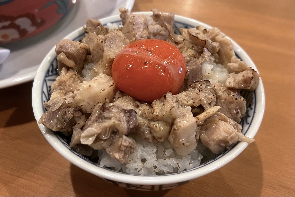 𝑌𝑎𝑠𝑡 tweet media