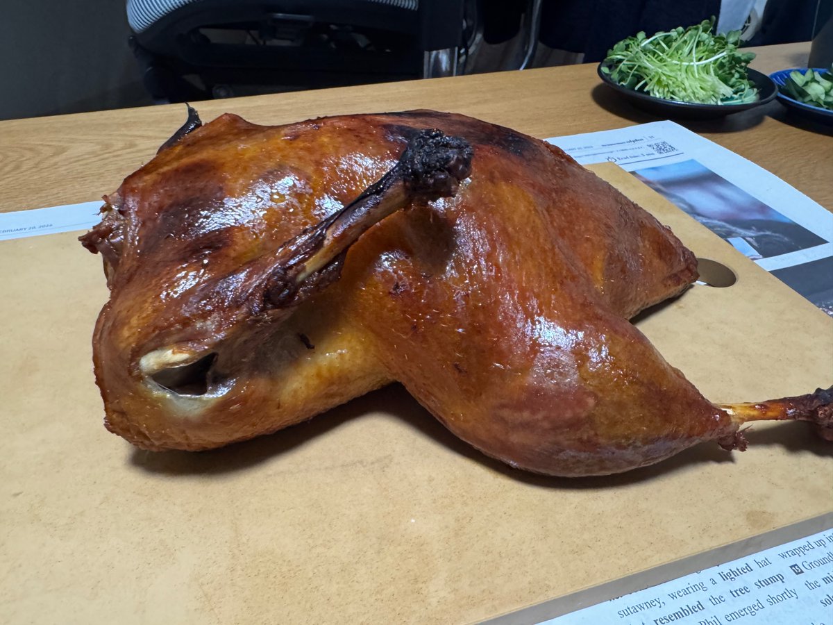 残業上限迎えたので早帰りしてパーリーしてました🍗💃🕺