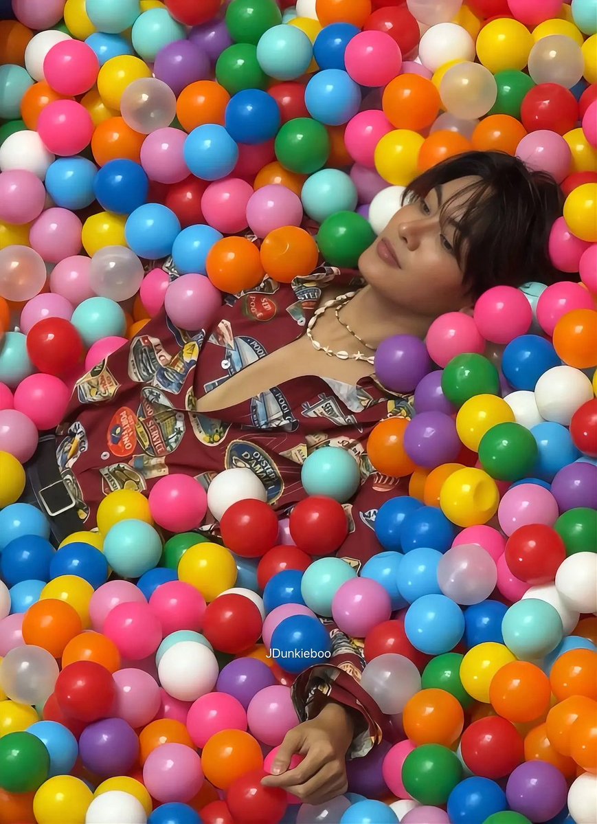 Love꙳❅ tweet media