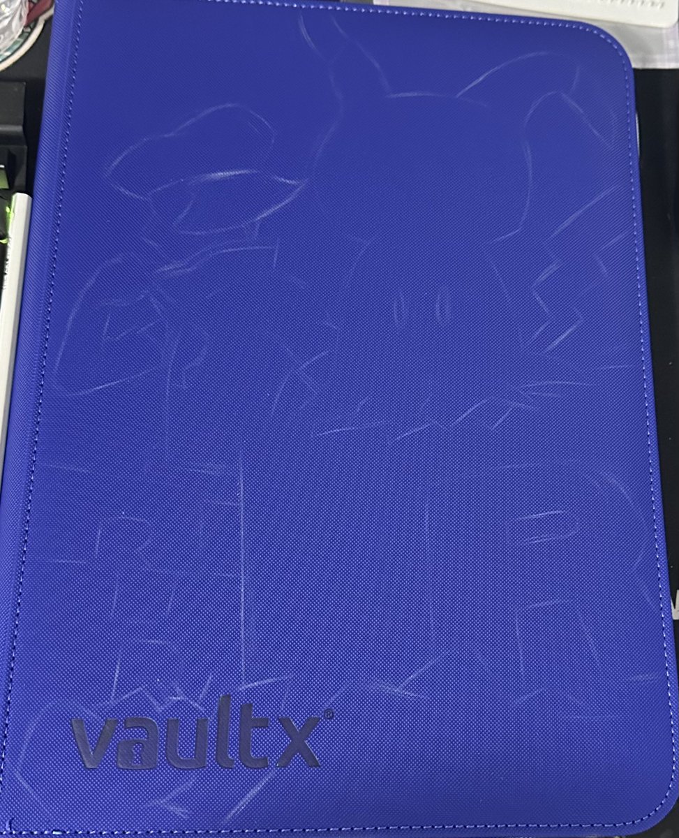 aaron 🦇 tweet media