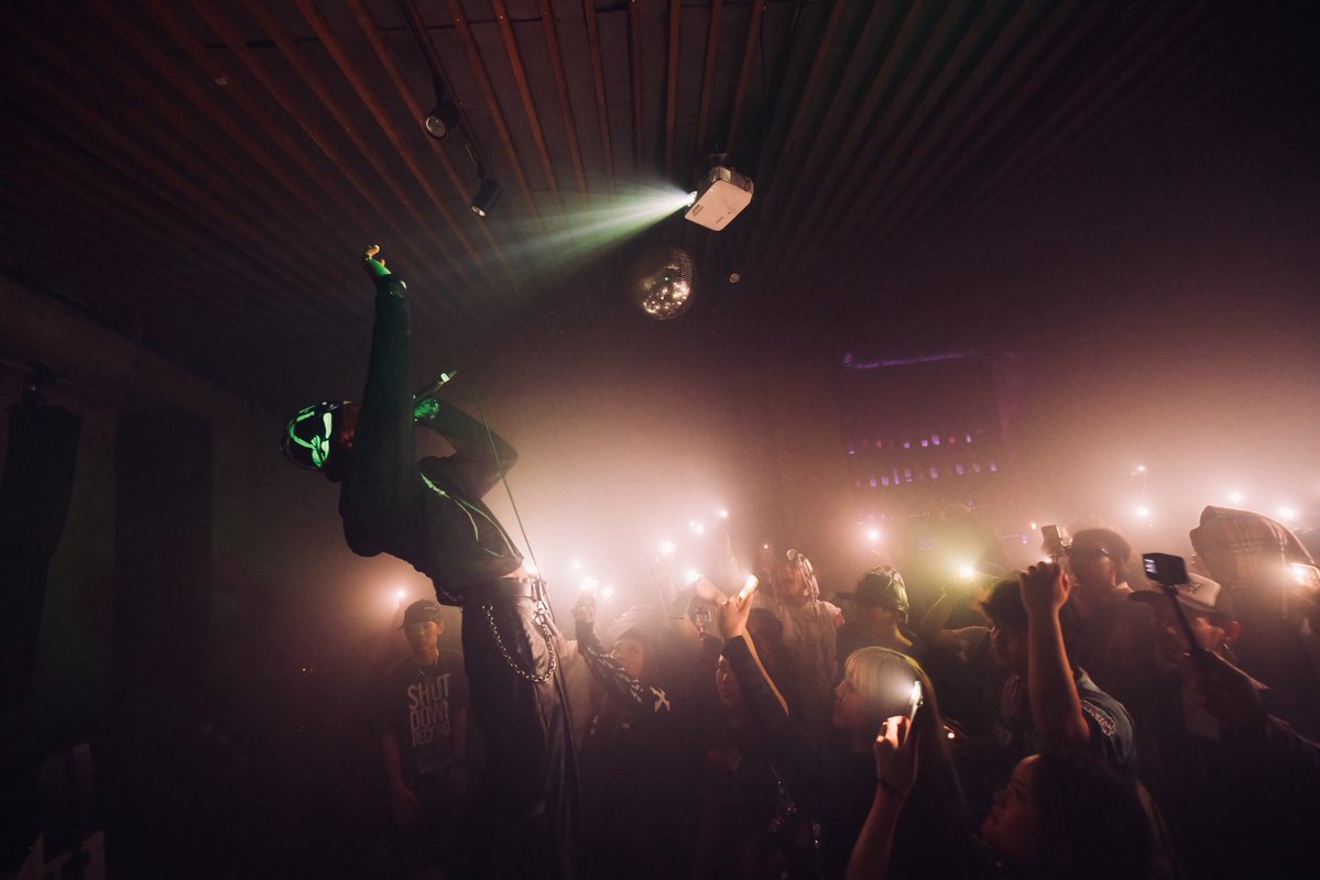 Need a Flex tweet media