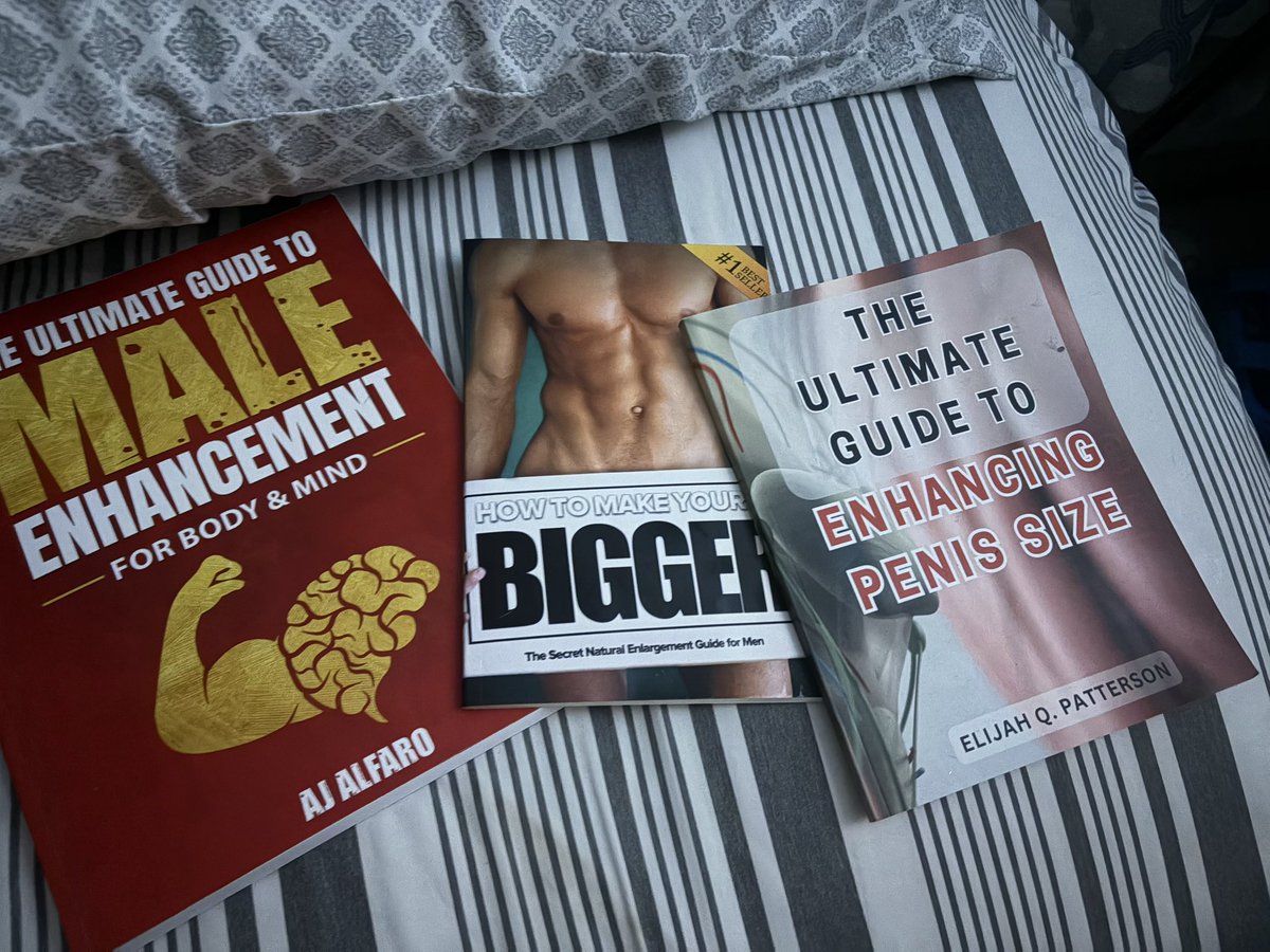 bimascdad's tweet photo. My bedside reading material. #bwc #pe https://t.co/mssxSP7WR5