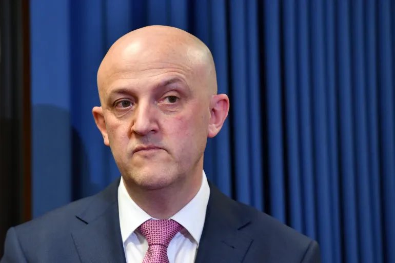 Peter Cronau tweet media