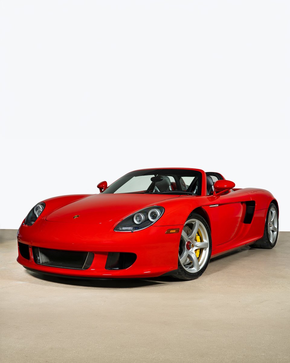 duPontREGISTRY's tweet image. 2004 Porsche Carrera GT | Now available

Finished in Guards Red over a black and grey interior, this example is one of just 42 produced in this striking specification. With only 4,000 miles from new, it remains remarkably original, complete with a clean history, full service, and