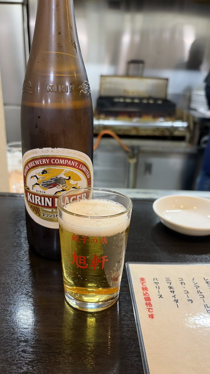 chinnasan's tweet photo. 餃子の名店に潜入🥟 https://t.co/pqXcvd4reO