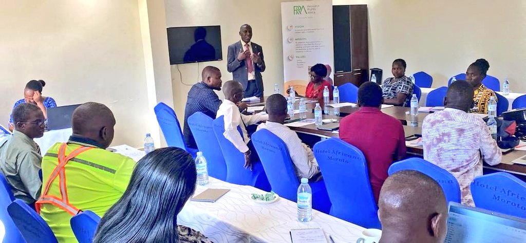 RRightsAfrica's tweet image. Voices from Karamoja at the forefront! 🗣️
We conducted a stakeholder dialogue to ensure @TororoCement priority projects are aligned with the real needs of the people. Grateful for the insightful contributions from the stakeholders.#LocalVoices #InclusiveGrowth #CommunityFirst