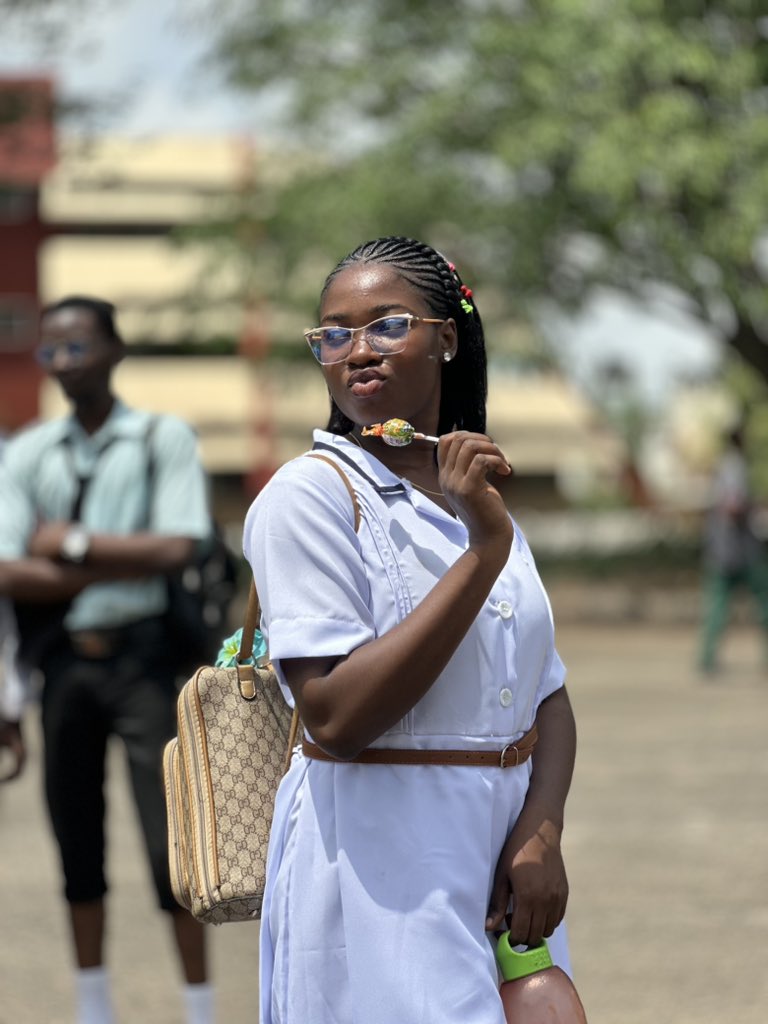 simply_miide's tweet image. FYB DAY 2 - BACKTOSCHOOL
Representing my school PREMIER GRAMMAR SCHOOL🙈🙈
Class captain SS3A💯
#FUNAABFYB26 
#backtoschool