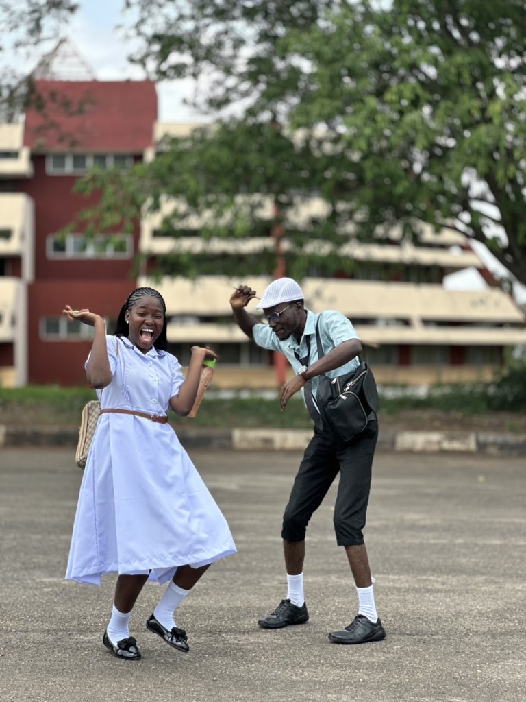 simply_miide's tweet image. FYB DAY 2 - BACKTOSCHOOL
Representing my school PREMIER GRAMMAR SCHOOL🙈🙈
Class captain SS3A💯
#FUNAABFYB26 
#backtoschool