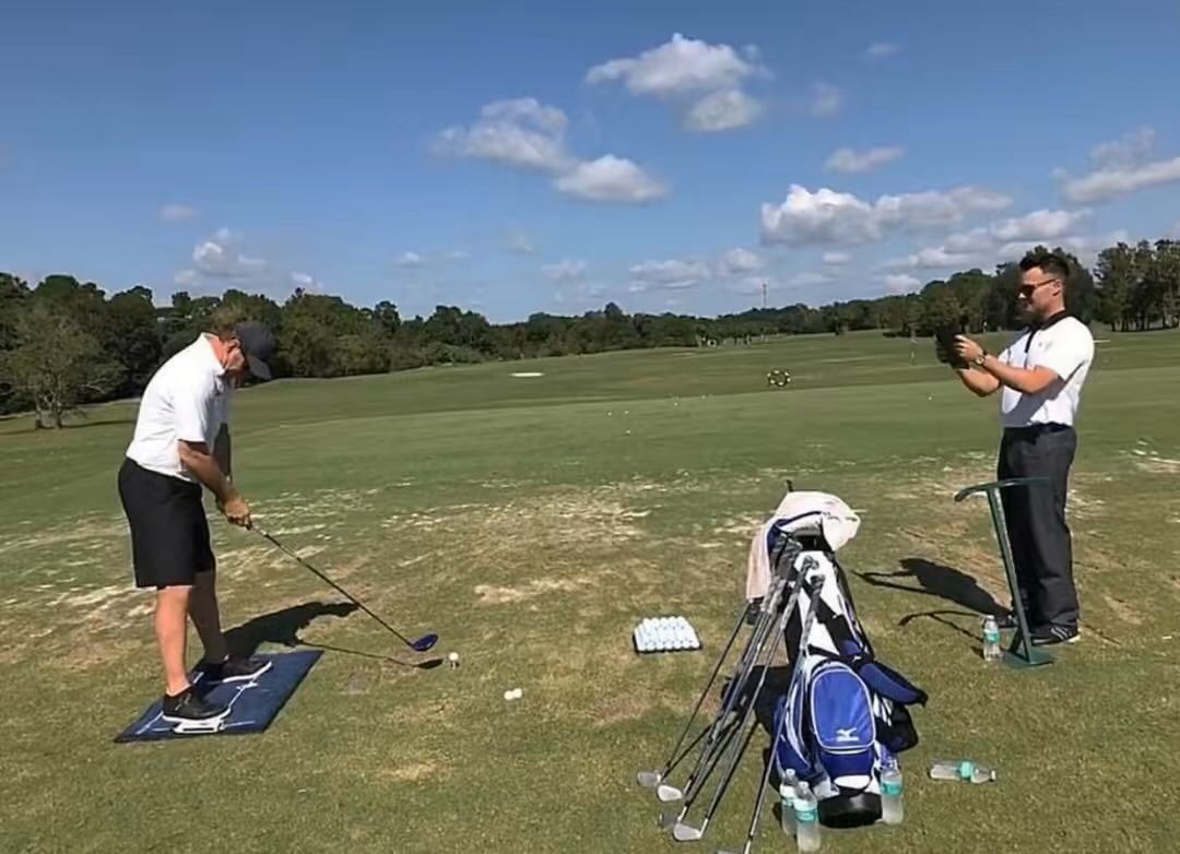 JakeThurmGolf's tweet image. Only four men have ever gone back to back @TheMasters : Jack Nicklaus, Tiger Woods, Rory McIlroy, and Sir Nick Faldo.

#TheMasters #GolfSwing #GolfInstruction  #pgatour #rorymcilroy 

@TigerWoods @Sir_NickFaldo @jacknicklaus @McIlroyRory