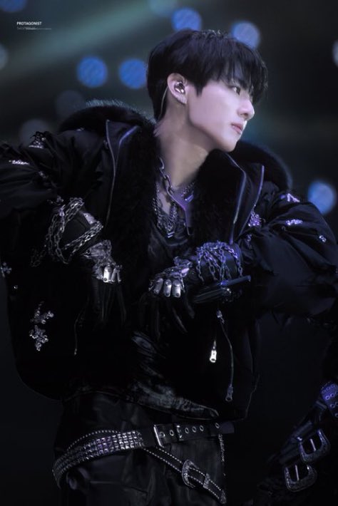 아니ㄹㅇ 애니메 주인공같애.....