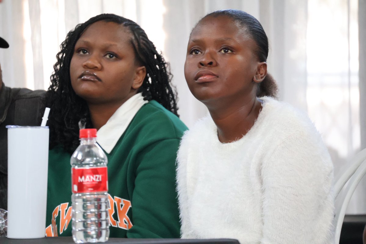 effnorthercape's tweet image. ♦️ICYMI♦️

Provincial Coordinator Commissar Shadrack Tlhaole addressing Dikgatlong Subregional Elections Task Force in Barkley West.

#RegisterToVoteEFF  In The 2026 Local Government Elections On The Following Link: registertovoteeff.org.za