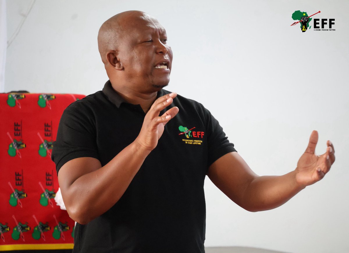 effnorthercape's tweet image. ♦️ICYMI♦️

Provincial Coordinator Commissar Shadrack Tlhaole addressing Dikgatlong Subregional Elections Task Force in Barkley West.

#RegisterToVoteEFF  In The 2026 Local Government Elections On The Following Link: registertovoteeff.org.za