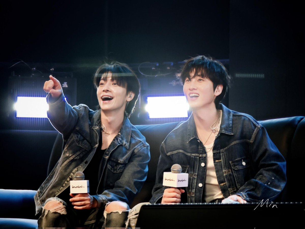 Zz_0415's tweet photo. #HAPPYEUNHAEDAY #HAPPY415
#은해야_결혼_해주세요
둘이 영원히 함께 행복했으면 💚🩷 https://t.co/vNAKxBgOge
