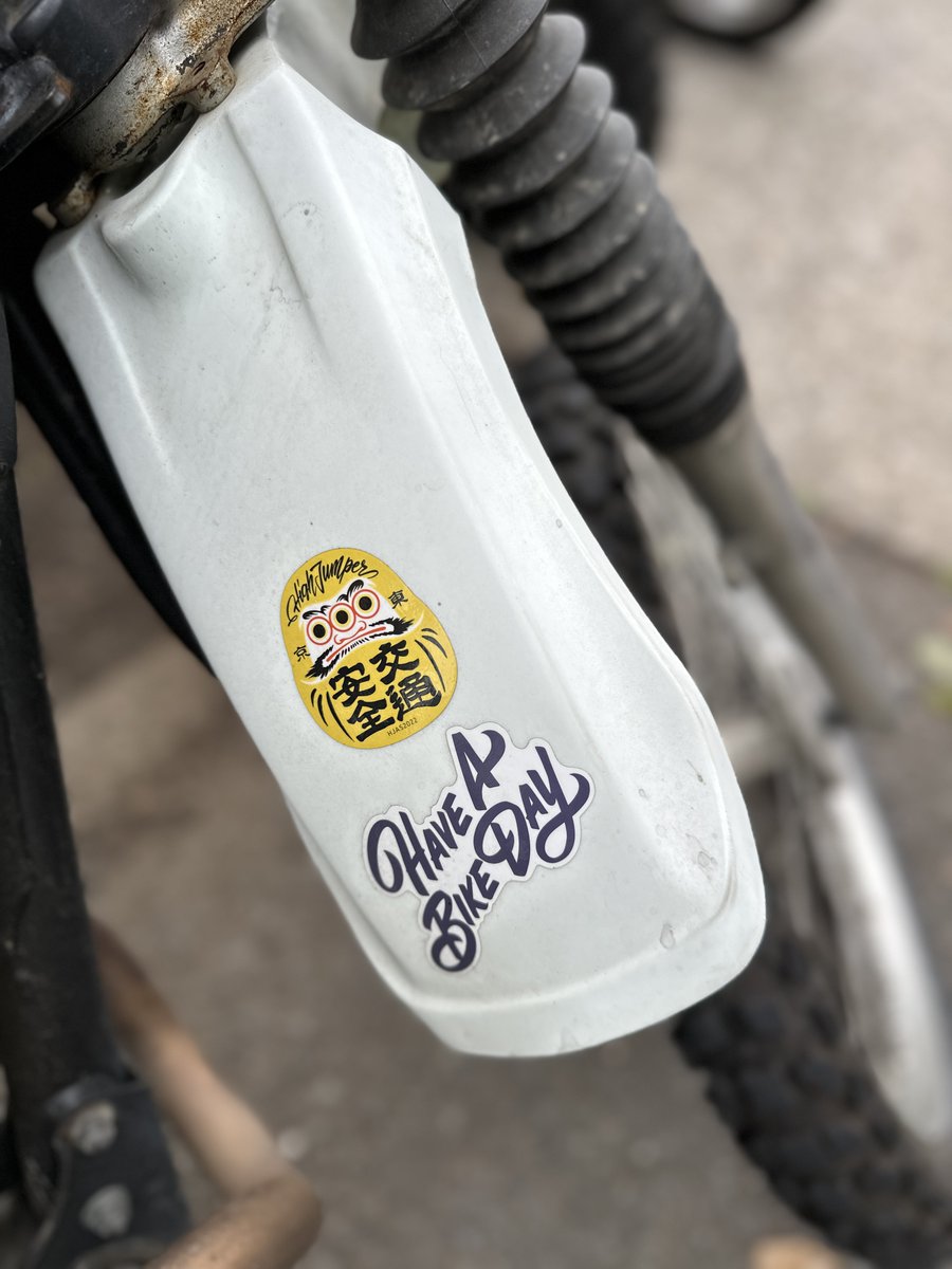 nobtree's tweet image. 今回の展示でも、 #HaveABikeDay. ステッカーをヘルメットやバイクに貼ってくれている方をたくさんお見かけしました🙏✨
良きバイクデーのお供に、色んなところに連れて行ってくださいね♪