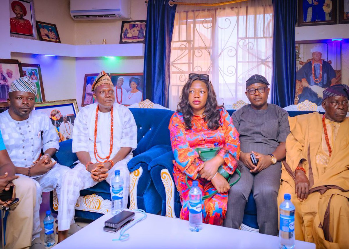 YemieFash's tweet image. Today, Governor Lucky Orimisan Aiyedatiwa visited the attacked communities in Akure North and assured residents that his administration will take decisive steps to end insecurity in the area. He vowed to flush out criminal elements, strengthen collaboration between security