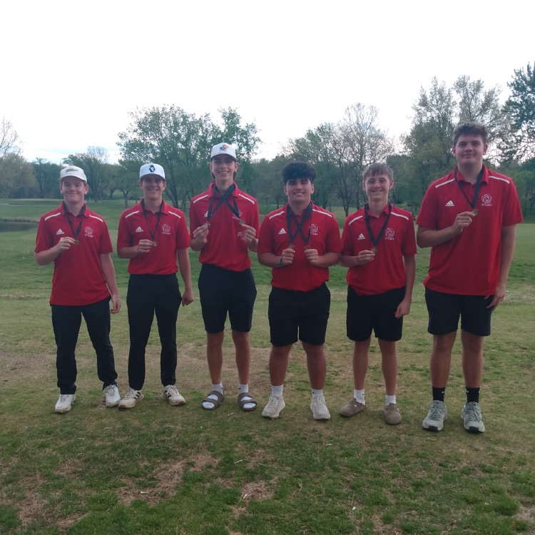 OHSActivities's tweet image. Monday was a great day on the course. Ottawa Varsity Golf takes 1st place at Paola and Max Ficken was your tournament champions.
#CyclonePride