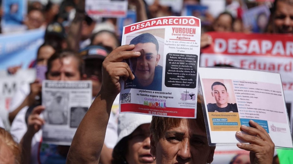 CuartaPlana's tweet image. En la #Opinión de @nathanoax EL COMENTARIO DE HOY: La crisis de las desapariciones en #México, ha superado las 132 mil personas.

El su informe, la #ONU advierte que estos casos podrían constituir crímenes de lesa humanidad, además de la crisis forense, que urge del apoyo