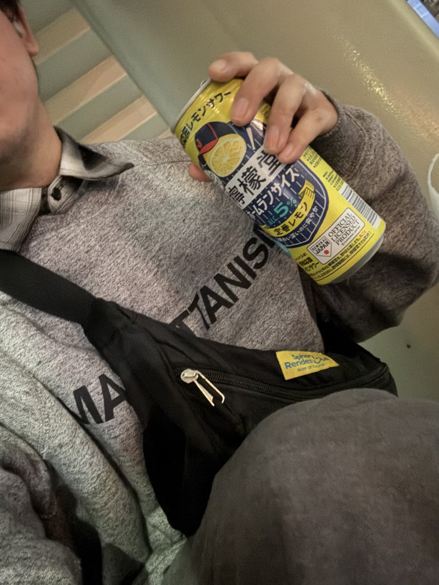 べーしょー tweet media