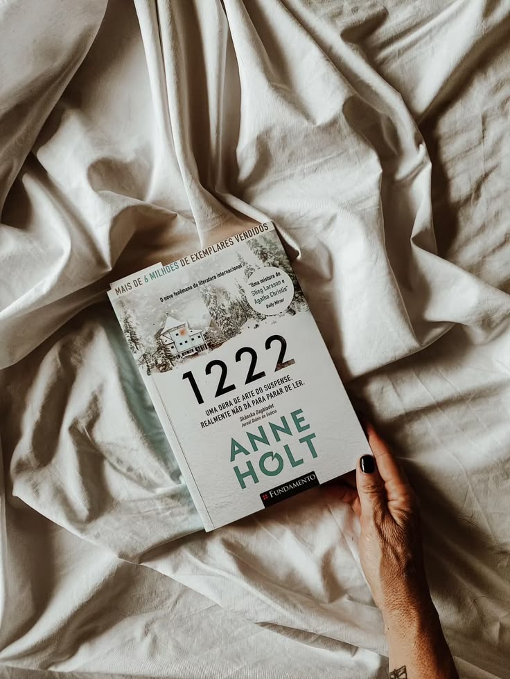 fundamentoed's tweet image. 🕵️‍♀️Presos no meio do nada e um assassinato muda tudo.. 

Em 1222, ninguém é o que parece 👀

➡️ editorafundamento.com.br/products/1222-…

#suspense #BOOKERS #booknow #misterio