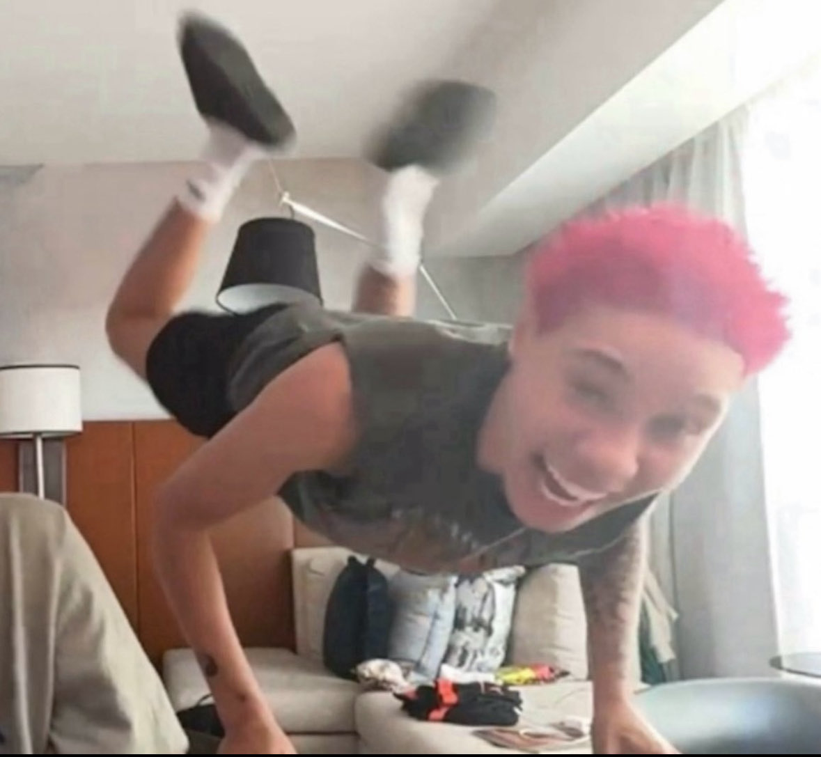 cecily ⸆⸉ 🪽pb5 glazer tweet media