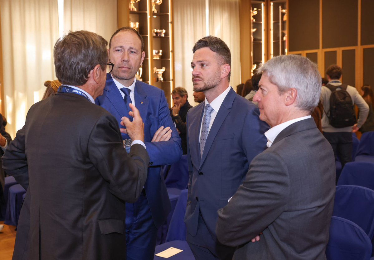 Aigües de Barcelona tweet media