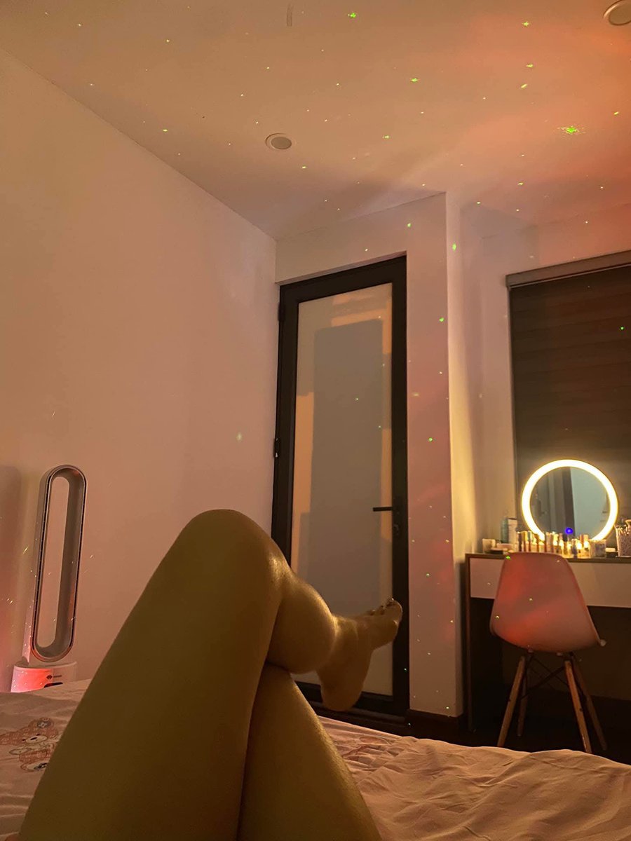 onlyyaaaaaa_'s tweet photo. rumah i kosong ni takde orang nk ajak fuck ke😜 https://t.co/QFsONdTXEy