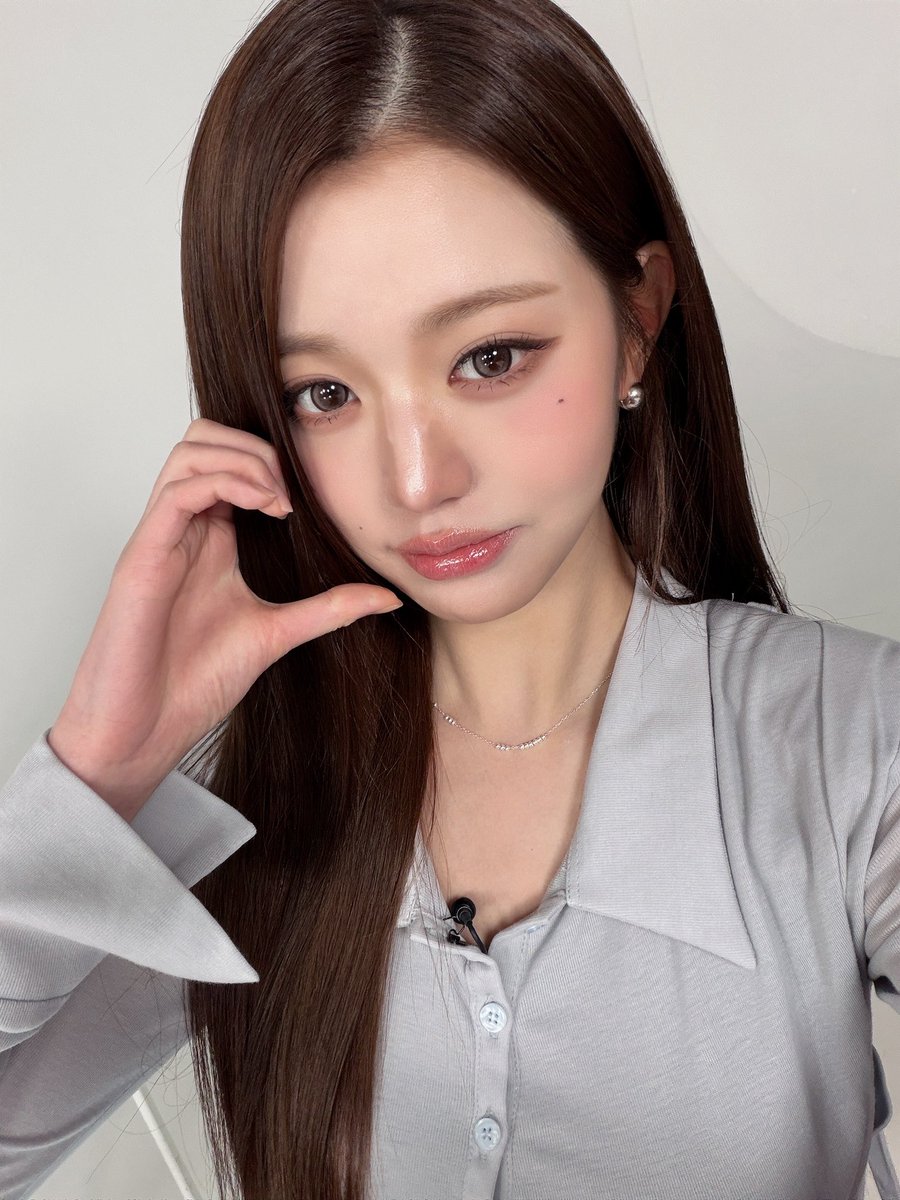 딴짓한사이에 녕대리님셀카주고가셧네