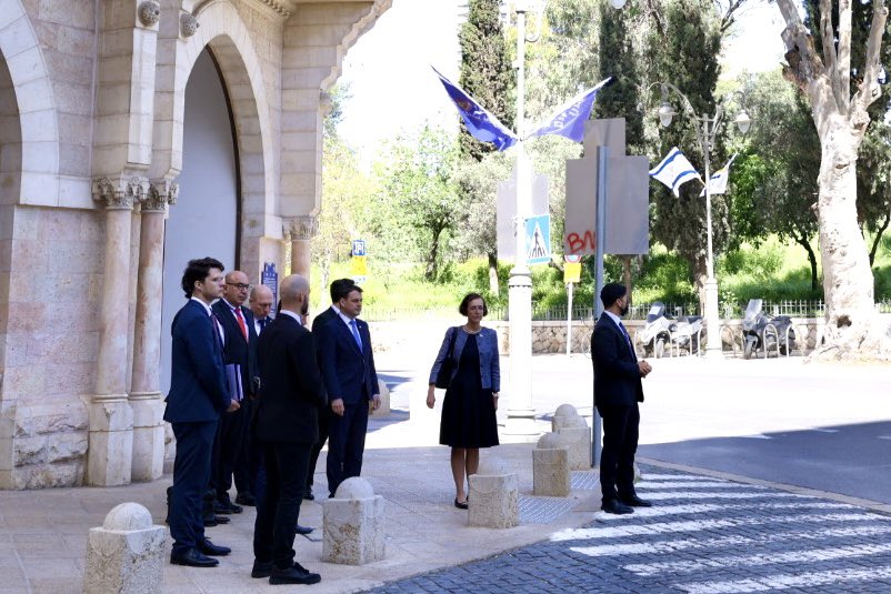 Ministerstvo zahraničních věcí tweet media