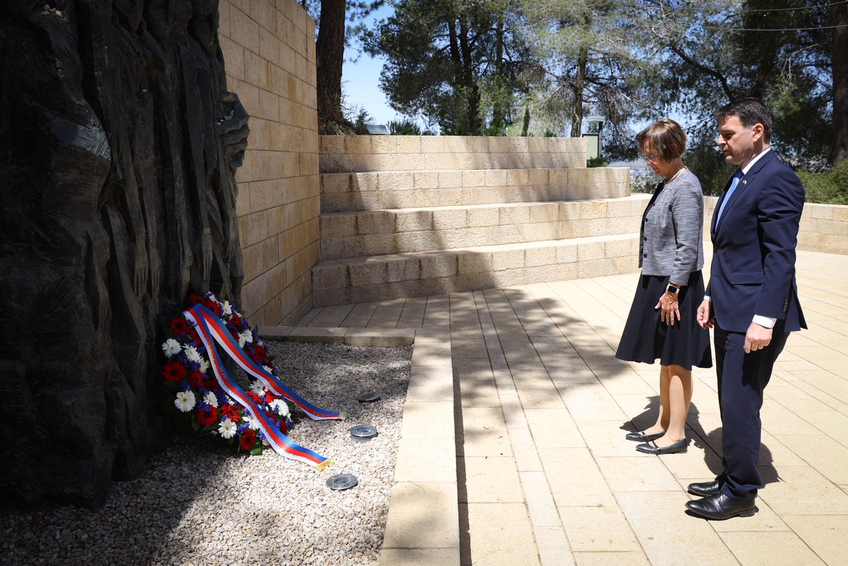 Ministerstvo zahraničních věcí tweet media