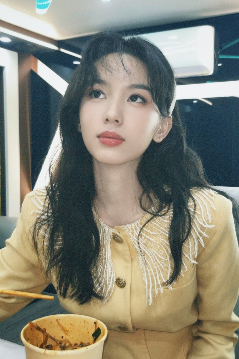 𝙛𝙡𝙤𝙤 ★ tweet media