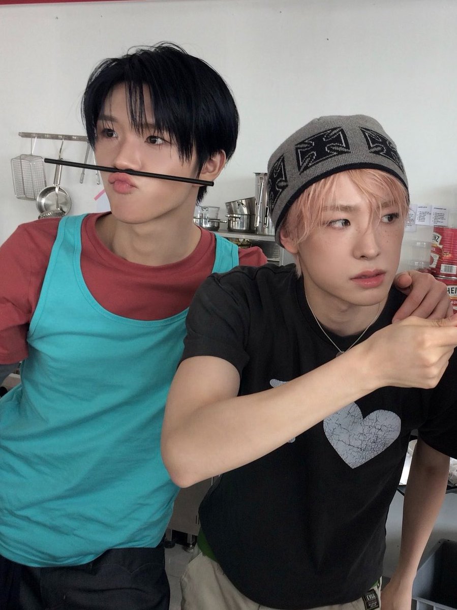 bunbunkaroll's tweet image. 저도 에이ㅋㅋ 에서시작해서
여기 까지왔네요 #startedfrombottom