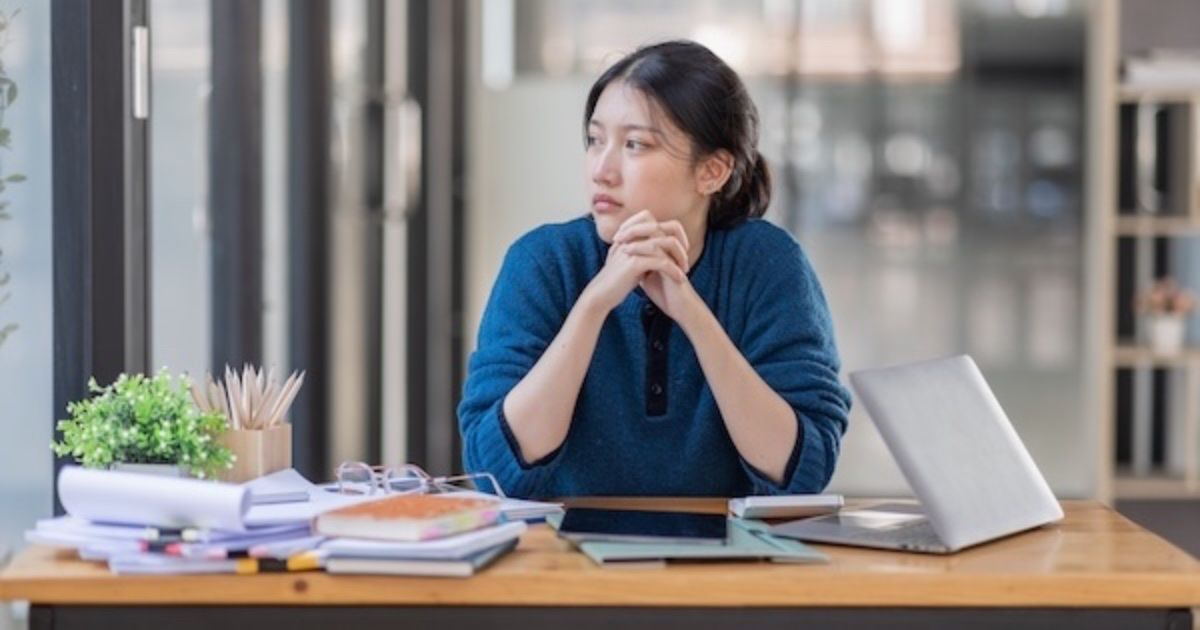 PNS_News's tweet image. At least 15 Florida public universities and colleges have signed agreements allowing campus police to collaborate with ICE. Faculty say the shift is creating anxiety among immigrant and international students. More info: buff.ly/xLTL2Hc
#Immigration @ConversationUS