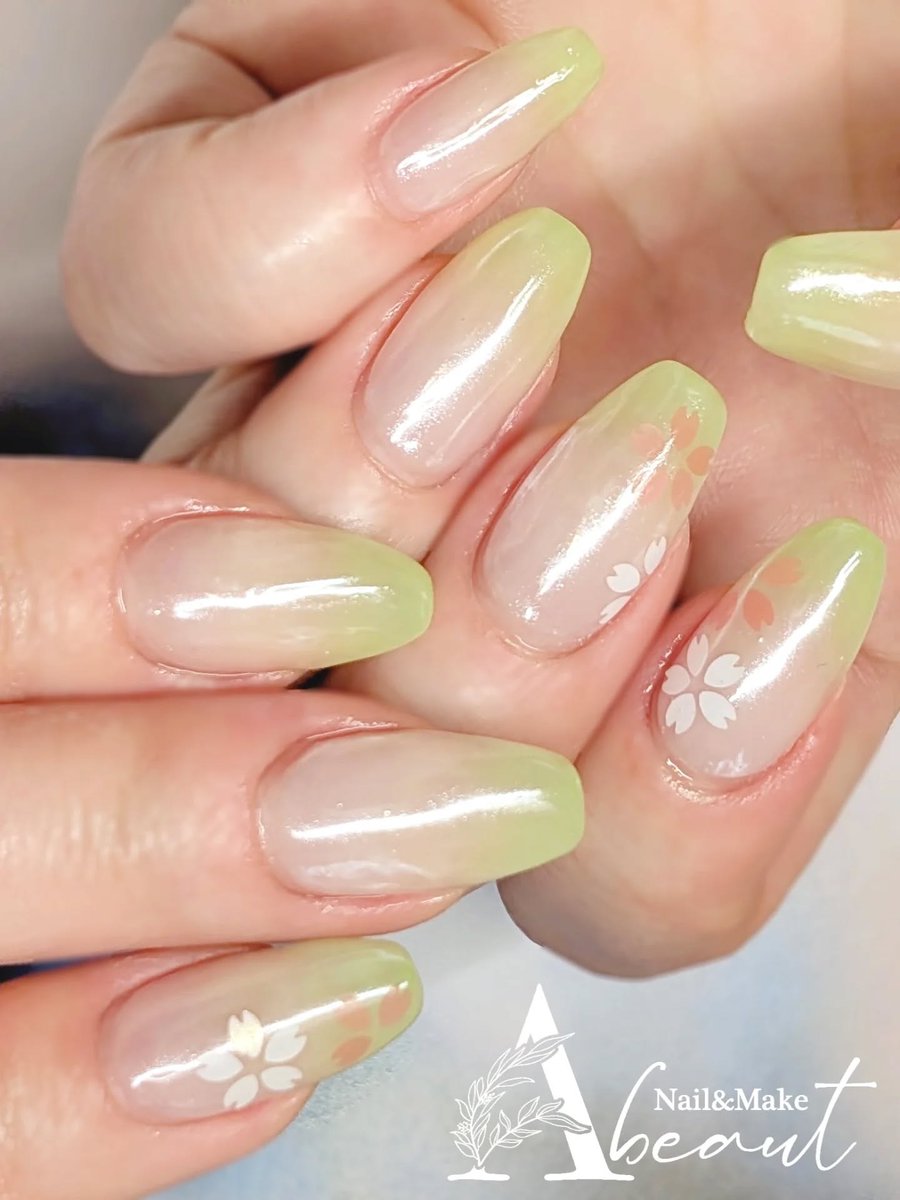 【今月の新色(メロンフロート)を使用したネイルデザインです🍀】スワイプも→☝️
↓
軽やかな色調で春の装いを🩷「レトロ純喫茶シリーズ」

パステルカラーが人気の季節です😉明るい気分にさせてくれますね🌈

こちらのシ...

詳細はこちら↓（ネイルブック）
nailbook.jp/design/9917861/