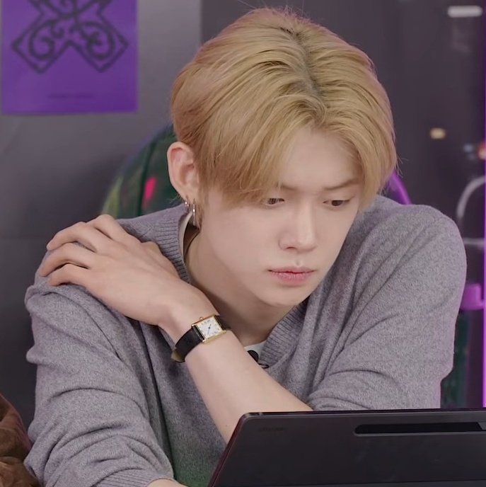 .* $oya 🌺⁵ tweet media