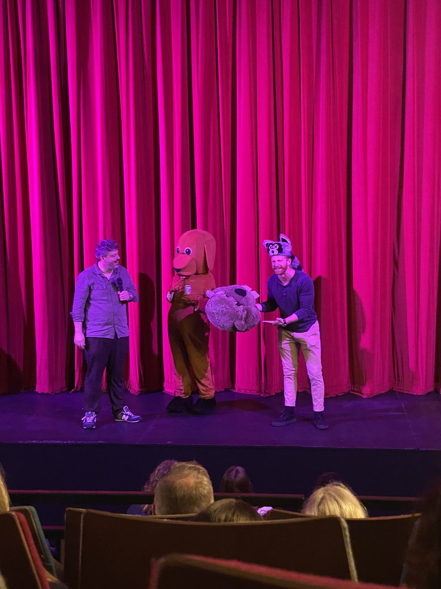 Popcorn_For_One's tweet photo. One year since the best cinema experience in my life #hundredsofbeavers https://t.co/zqfJYXIosf