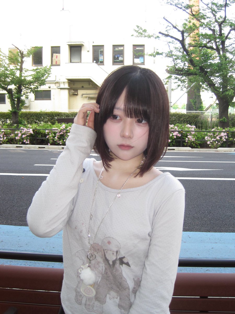 栞麗（しおり） tweet media