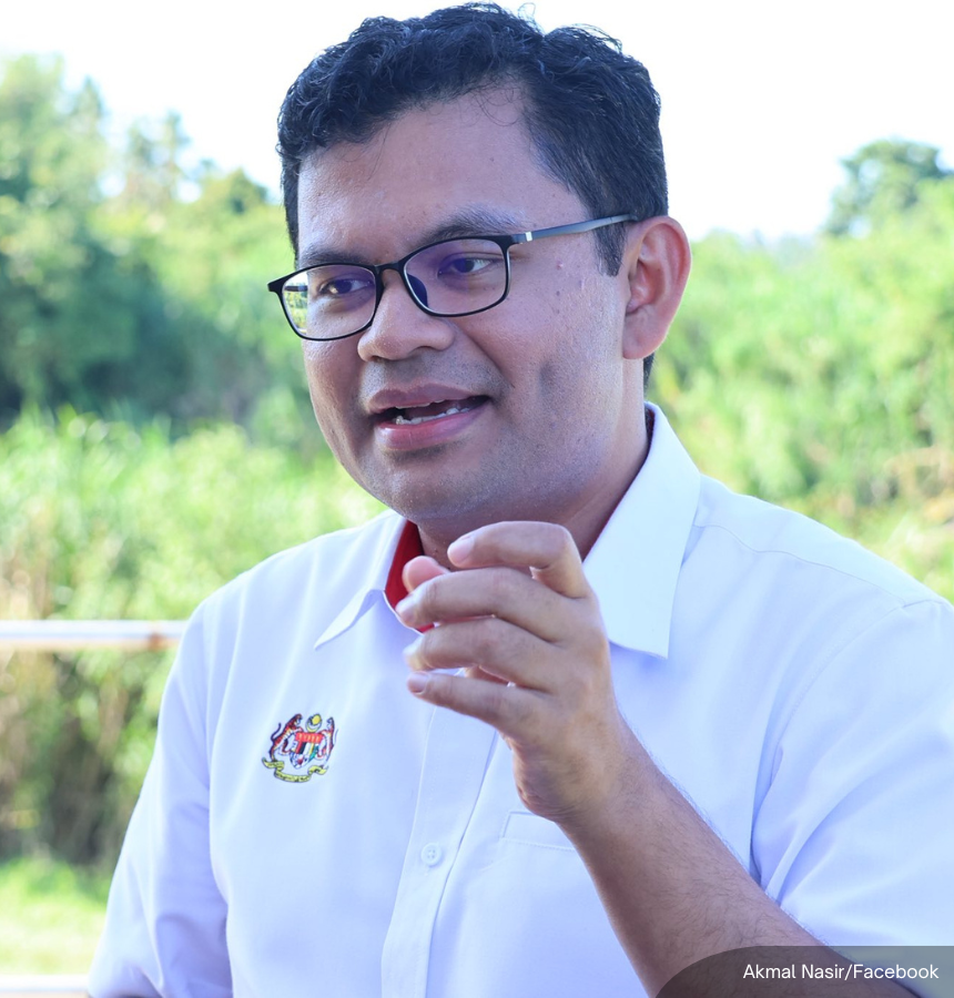The government plans to increase the biodiesel blend from B10 to B15, starting with B12, in order to sustain Malaysia’s diesel supply.

The upgrade will be done using existing infrastructure without any additional cost, said Economy Minister Akmal Nasrullah.

🧵1