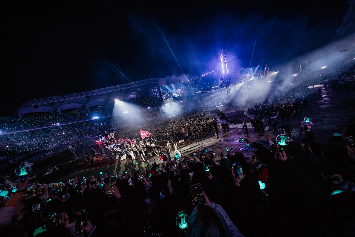 💛✨Moon Princess Jinnie✨💛 tweet media