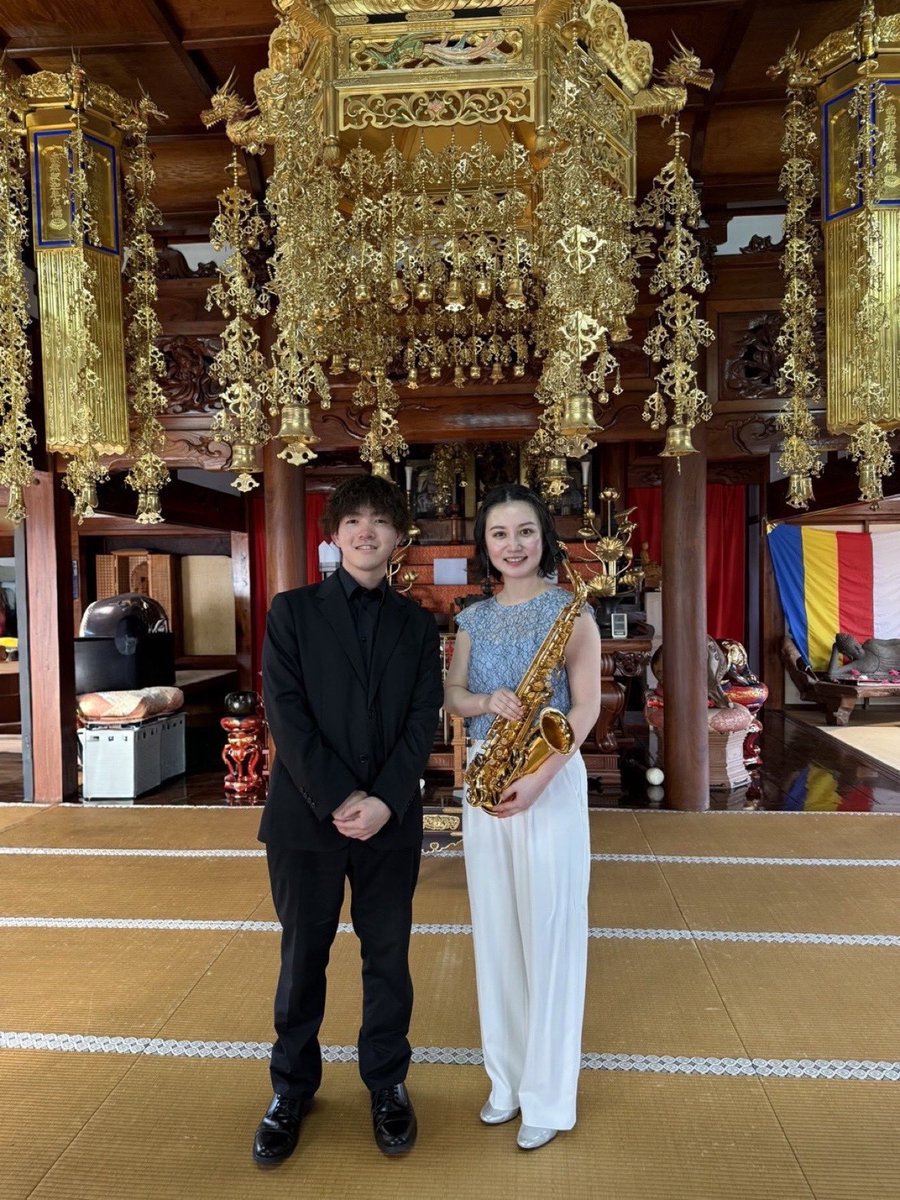 #興福寺 癒しの音楽会 終演いたしました♩
とてもアットホームなコンサートで、荘厳な雰囲気を感じつつもリラックスして演奏できました。

嬉しい再会もあり、思い出の１日となりました☺️
ご来場くださった皆様、関係者の皆様、ありがとうございました🎷
写真はピアニストの大木健助さんと✨