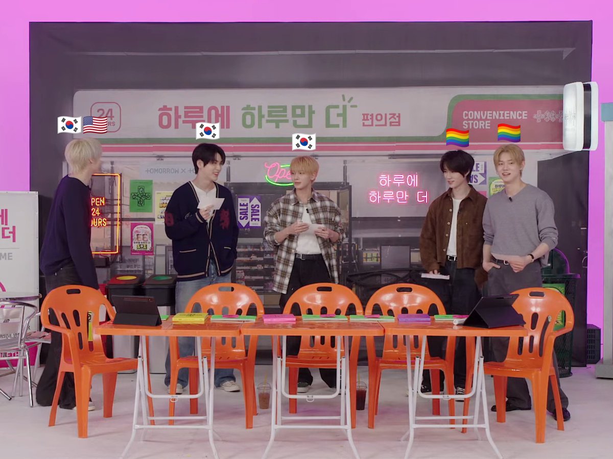 d.🦊🧸📖 tweet media