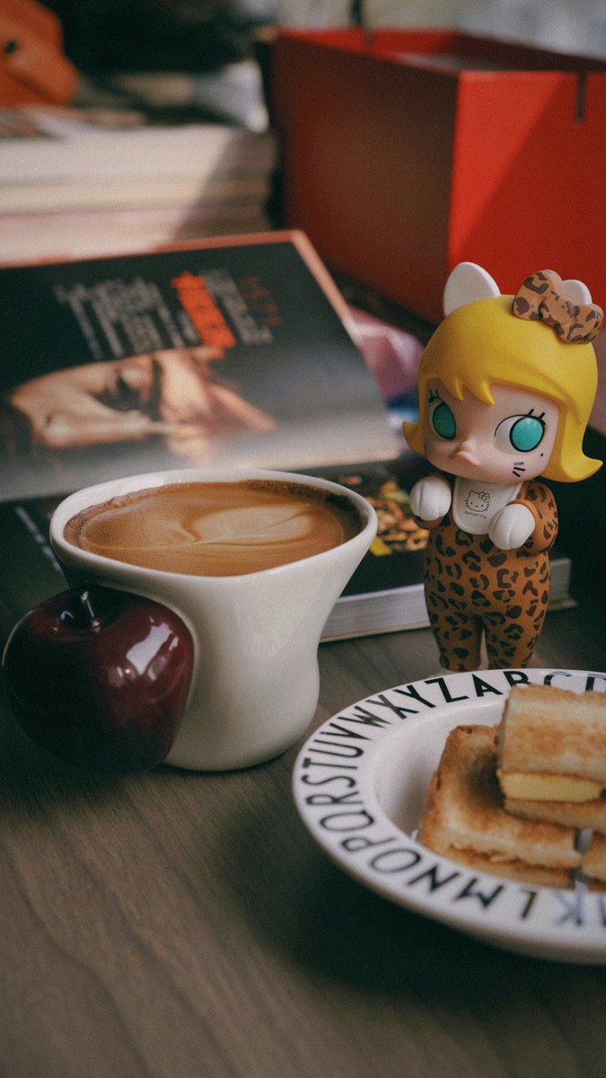 willysaa's tweet photo. Morning coffee + shared playlist = our kind of perfect start https://t.co/EmW8Wmh2yR