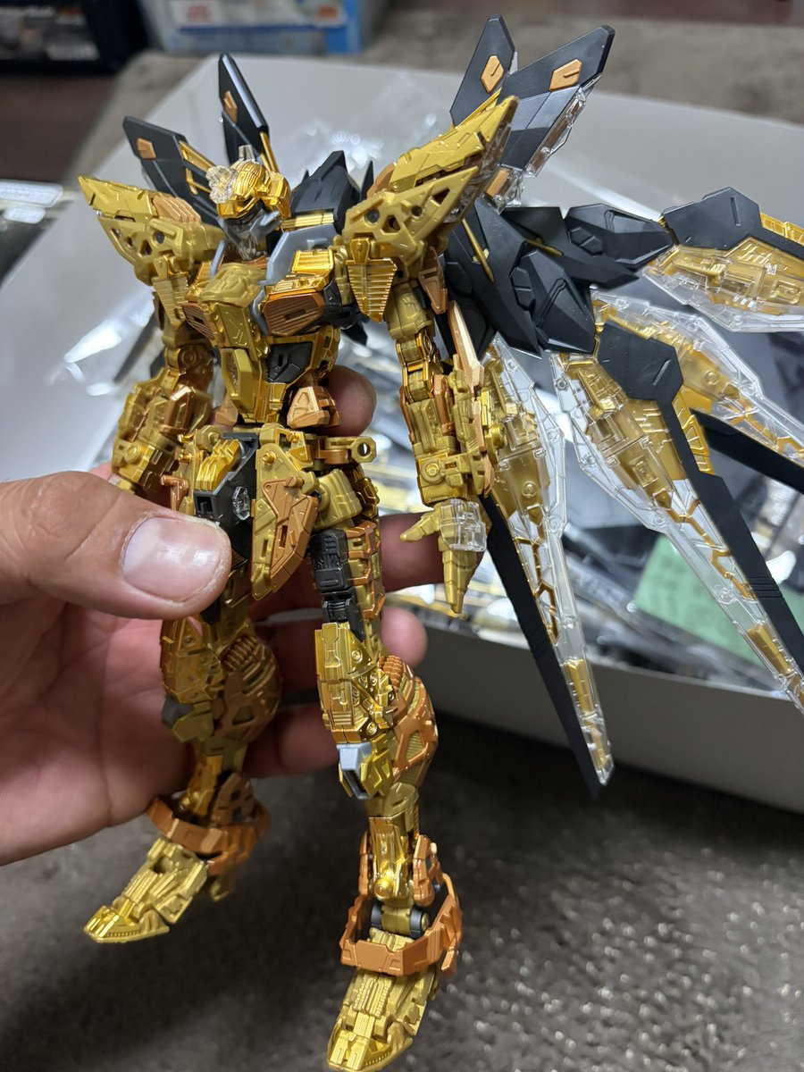 0804Rx78's tweet photo. これはみんな欲しがるわけだ
もうガンプラじゃないな
今回クリアカラーが定価で手に入ったけど、市販カラーも作ってみたい
ガンガン遊べる
#MGEX
#バンダイ
#ガンプラ https://t.co/o43SZE57kF