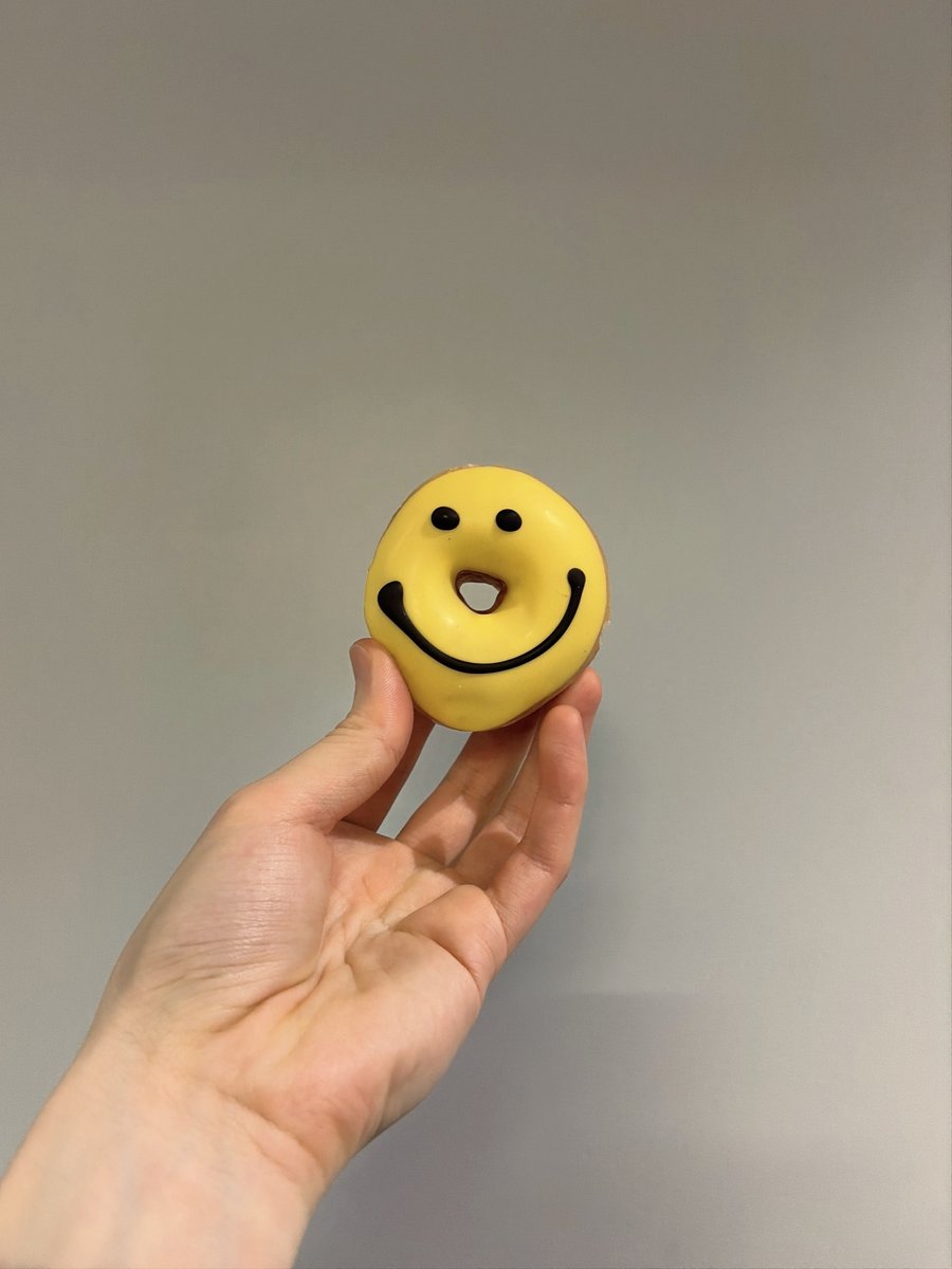 《F.P &amp; M feat. O.B ＆ D4》
本日も2公演ありがとうございました！
 
今日はなんと、世古口くんが来てくれました！
やっと会えた事がとっても嬉しい…

可愛い差し入れもいただきました🍩❤︎
#ヒプステ