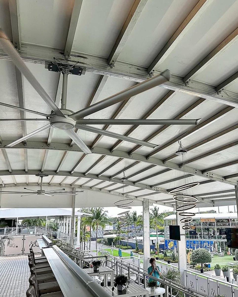 eventcooling's tweet photo. Cooling down the hottest event in Miami 🧊🌴 https://t.co/9RaxlsBRK4
