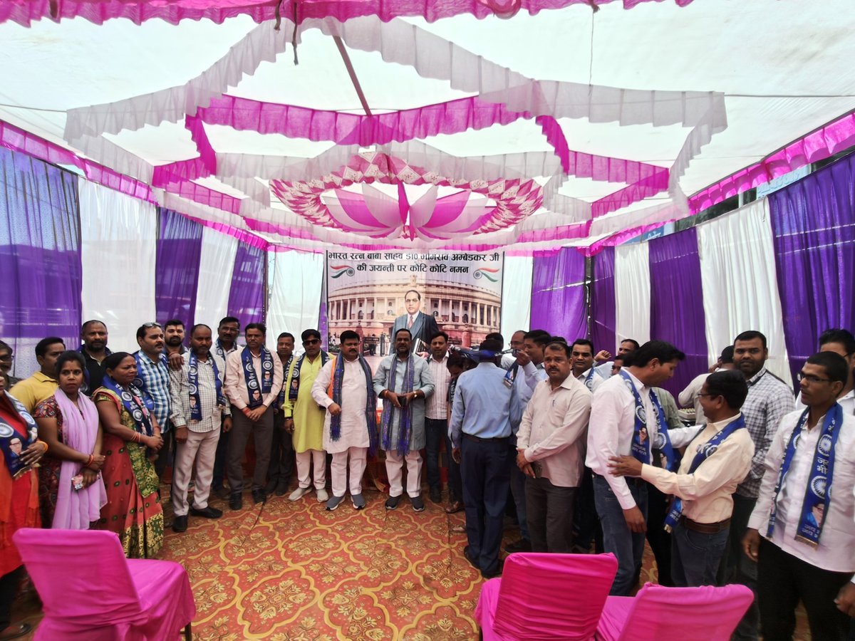 SudhakarshuklaB's tweet photo. भारतीय के संविधान निर्माता, सामाजिक न्याय के महान योद्धा, बोधिसत्व 'भारत रत्न' बाबा साहेब डॉ. भीमराव आंबेडकर जी की जयंती पर कोटि-कोटि नमन!
@BJP4India @sanjayraiupbjp
@narendramodi @CMOfficeUP @UPGovt  @UPCane https://t.co/yAW5PuyuoH