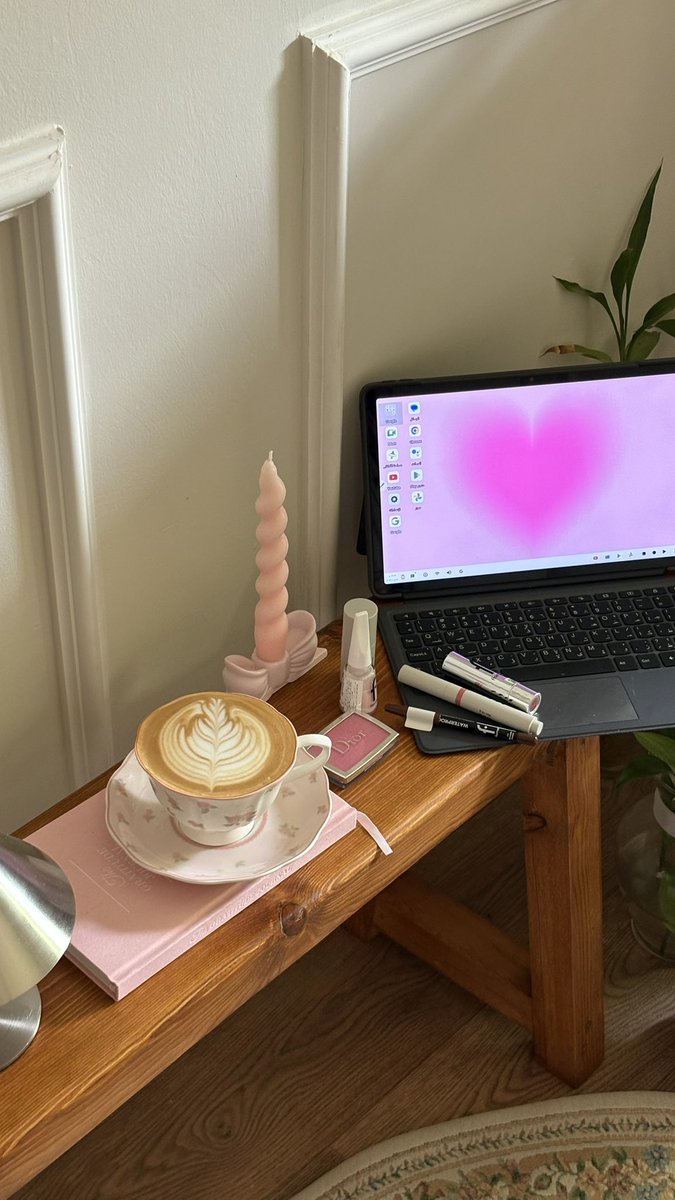 asoooll101's tweet photo. روقان الظهر صار يعجبني ☕️✨ https://t.co/1U4oJlU1qx