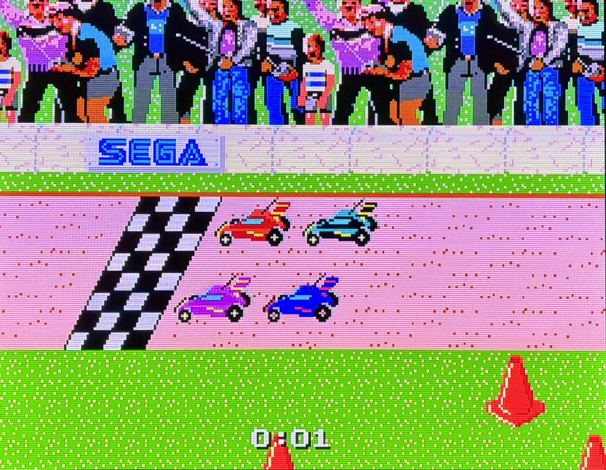 sekiro_51's tweet image. 海外マスターシステム用 R.C.Grand Prix 🛞
①名前の入力画面📺けっこうたくさんの文字が入る👀
②コース全体図🛣️右上の白い線のものが最初のコース🏁
③赤が自車🚘CPUが担当する3台と競走🚦
④ラジコンを操作する感覚👍ミスして置いてかれても先の曲がり角で敵車がスタックしてたりする😅
#SMS