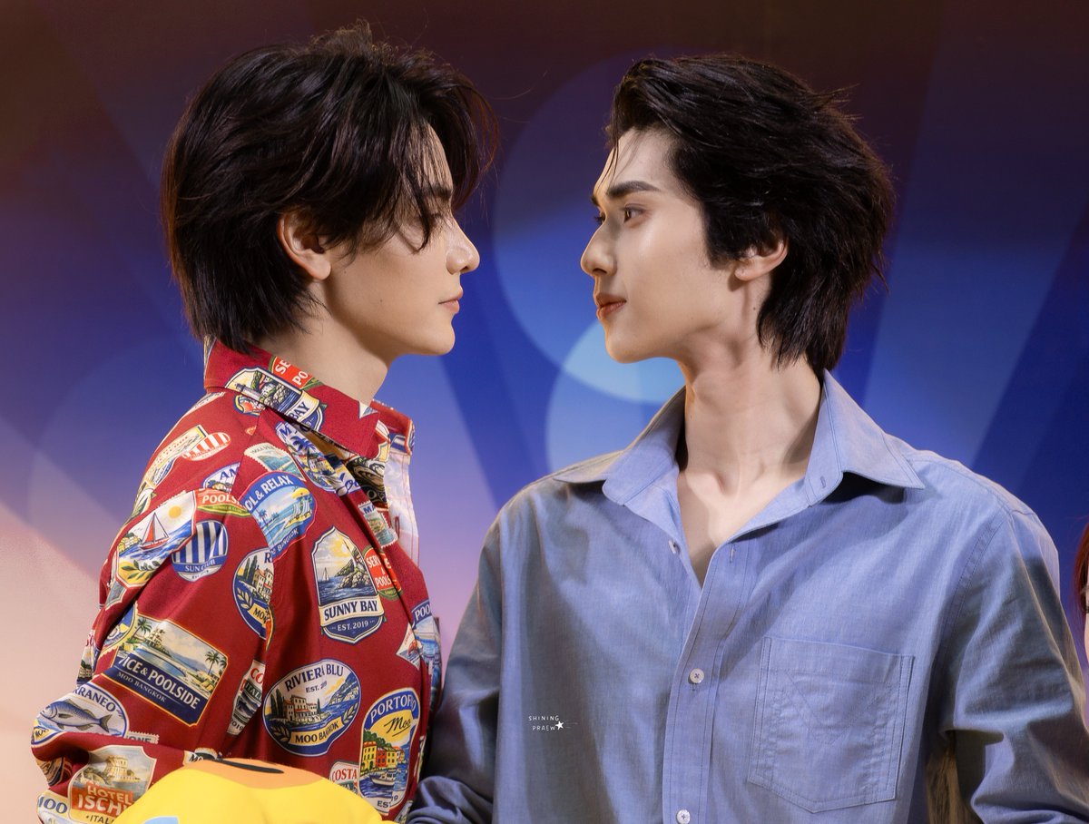 I can’t take my eyes of you 🐶🐻‍❄️💕

JOONG DUNK AT SONGKRAN THE MALL BANGKAE
#TheMallSongkranxJoongDunk
⸝⸝⸝꒰ #จุงดัง #JoongDunk ꒱°